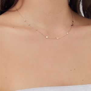 UO Gold Star Necklace